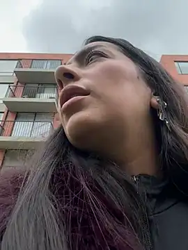 Nicollemays online show from 04.15.26