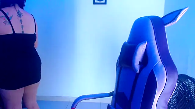 liz dirty online show from 10.05.25