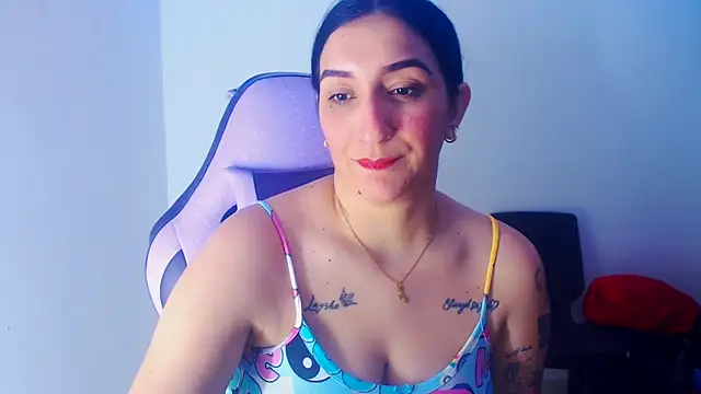 Snapshot of liz_dirty chatting on 02.08.26 liz dirty online show from 02.08.26