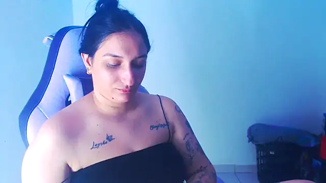 Snapshot of liz_dirty chatting on 02.20.26 liz dirty online show from 02.20.26