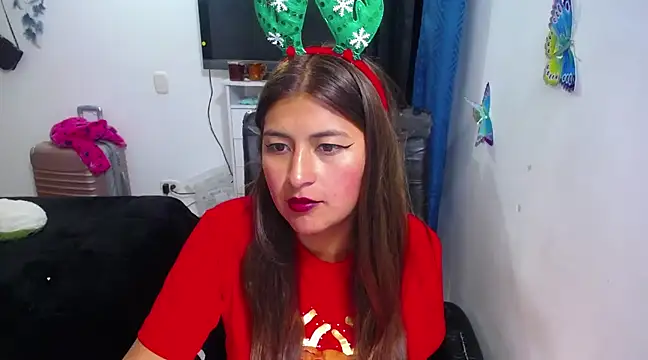 Snapshot of Yunhot_ chatting on 12.25.24 Yunhot online show from 12.25.24