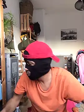 Snapshot of natjuk chatting on 03.09.25 natjuk online show from 03.09.25