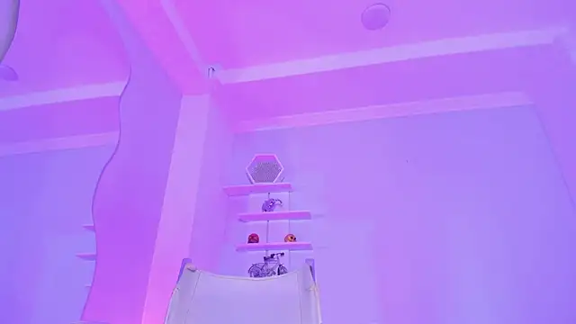 CamileHolmes online show from 03.02.25