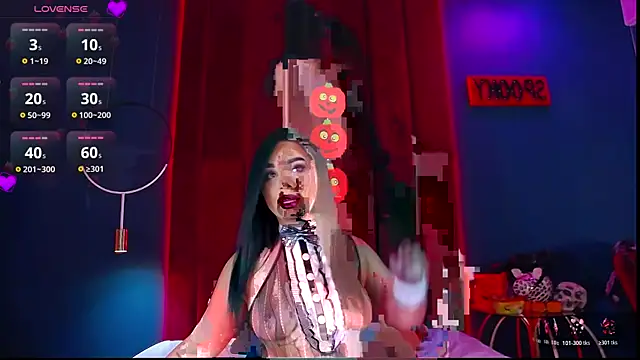 MadyLuxxx online show from 10.30.25