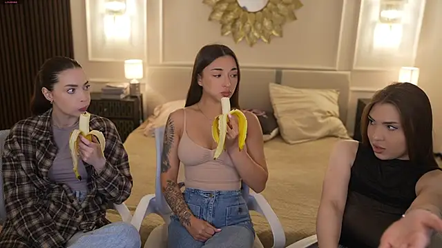 Jasmine Flow online show from 10.11.25