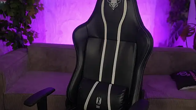 Jasmine Flow online show from 12.16.25