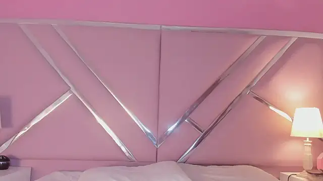 Snapshot of Tiffanysurez_ chatting on 03.14.26 Tiffanysurez online show from 03.14.26