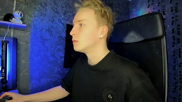 Snapshot of AlexxSweet chatting on 02.01.26 AlexxSweet online show from 02.01.26