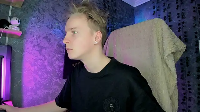 Snapshot of AlexxSweet chatting on 02.08.26 AlexxSweet online show from 02.08.26