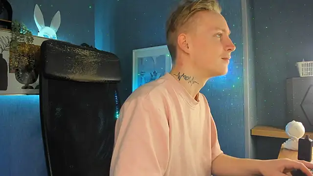 Snapshot of AlexxSweet chatting on 03.01.26 AlexxSweet online show from 03.01.26