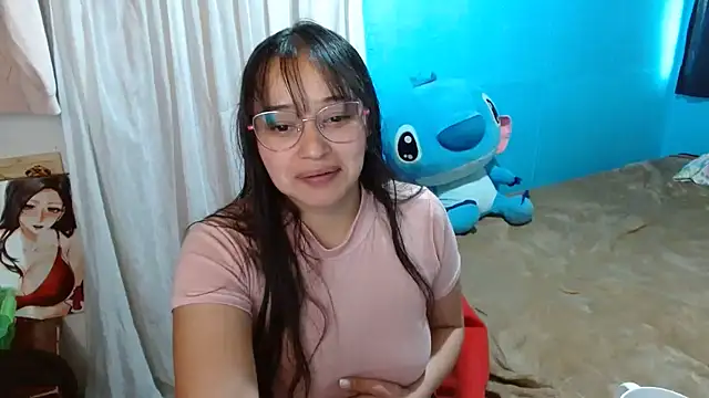 Snapshot of clarisse69 chatting on 12.13.24 clarisse69 online show from 12.13.24