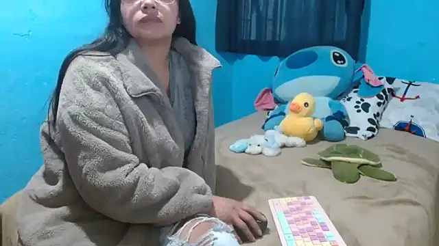 Snapshot of clarisse69 chatting on 02.06.25 clarisse69 online show from 02.06.25