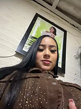 Luisa Fernandaa online show from 04.02.26