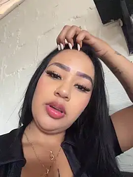 Luisa Fernandaa online show from 05.17.26