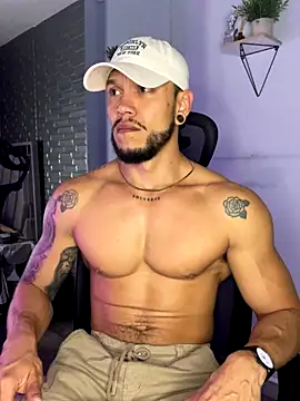 Snapshot of ARON_TAYLER01 chatting on 10.26.25 ARON TAYLER01 online show from 10.26.25