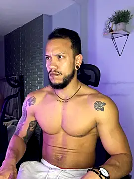 Snapshot of ARON_TAYLER01 chatting on 11.12.25 ARON TAYLER01 online show from 11.12.25