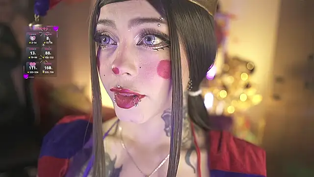 Samanthha roberts online show from 11.05.25