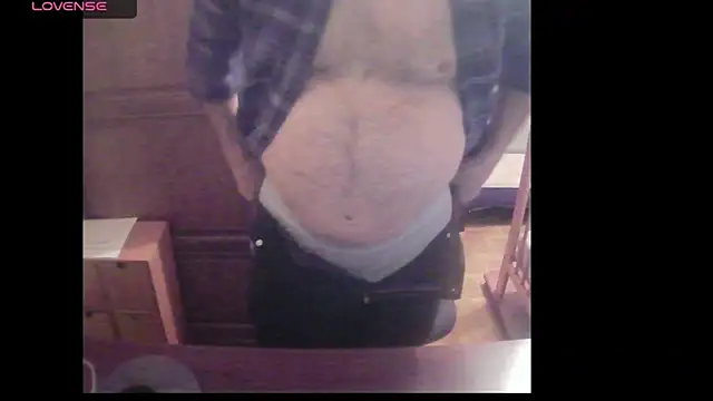 Snapshot of terrybare chatting on 01.12.25 terrybare online show from 01.12.25