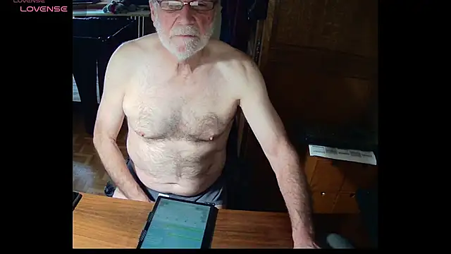 Snapshot of terrybare chatting on 03.14.26 terrybare online show from 03.14.26