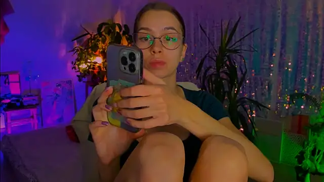 poli   online show from 11.24.25