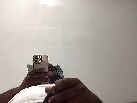 Snapshot of AceNSamara chatting on 12.02.25 AceNSamara online show from 12.02.25