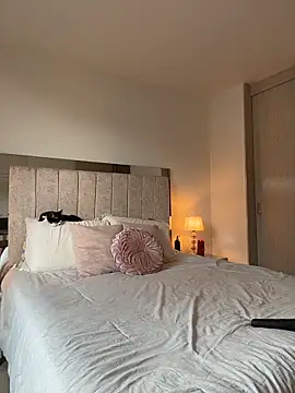 Im Valentina online show from 04.04.26