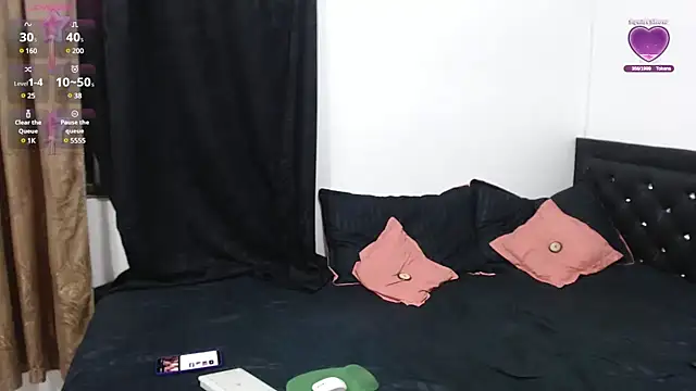 Snapshot of Michelle_mm chatting on 02.01.25 Michelle mm online show from 02.01.25