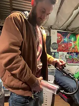 CloudDadddyyy420 online show from 01.20.25