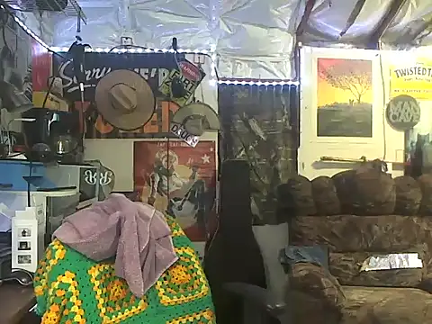 CloudDadddyyy420 online show from 09.26.25