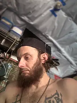 CloudDadddyyy420 online show from 10.23.25