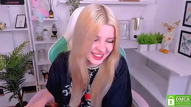 Grace and  Jacob online show from 03.08.25