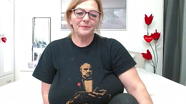 YulliaMilf online show from 01.12.26