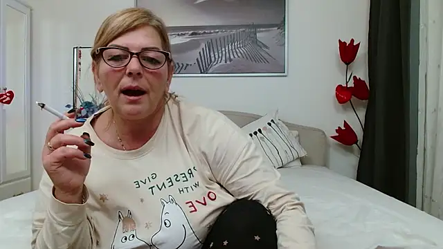 YulliaMilf online show from 02.02.26