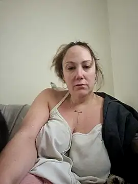 Wisie Cutie online show from 01.04.25