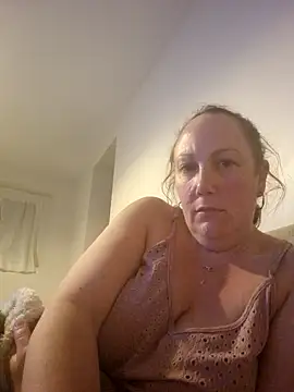 Wisie Cutie online show from 03.11.25