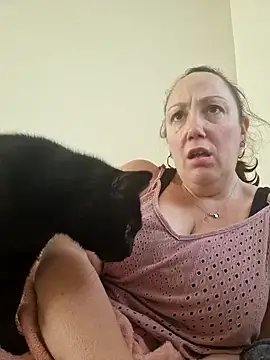 Wisie Cutie online show from 03.17.25