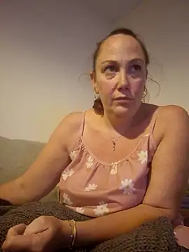 Wisie Cutie online show from 09.26.25