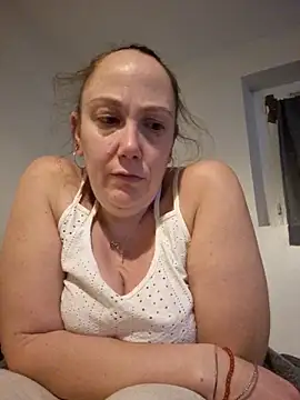 Wisie Cutie online show from 11.27.25