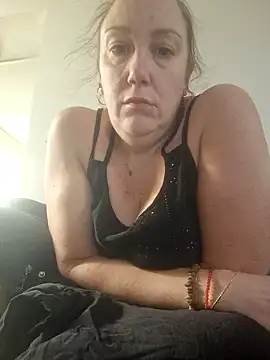 Snapshot of Wisie_Cutie chatting on 01.11.26 Wisie Cutie online show from 01.11.26