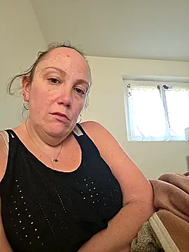 Snapshot of Wisie_Cutie chatting on 03.19.26 Wisie Cutie online show from 03.19.26