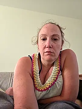 Snapshot of Wisie_Cutie chatting on 03.20.26 Wisie Cutie online show from 03.20.26