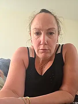 Snapshot of Wisie_Cutie chatting on 04.06.26 Wisie Cutie online show from 04.06.26