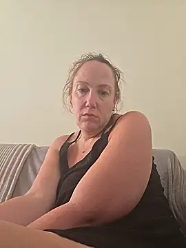 Wisie Cutie online show from 05.21.26