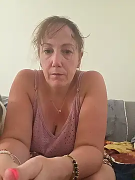 Wisie Cutie online show from 07.10.26