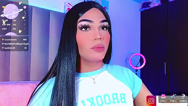 AiishaRose online show from 01.11.25