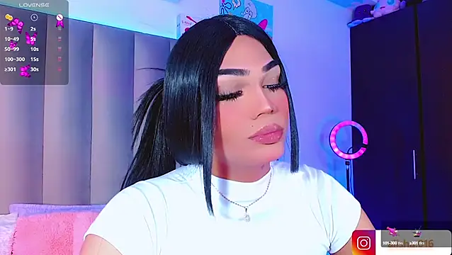 AiishaRose online show from 01.18.25