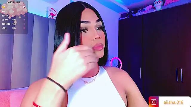 AiishaRose online show from 02.26.25