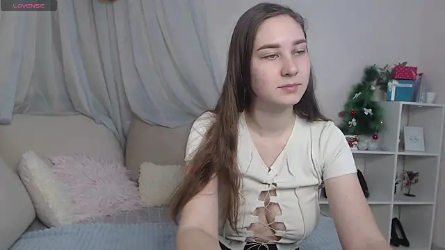 Snapshot of MollyBrams chatting on 12.08.24 MollyBrams online show from 12.08.24