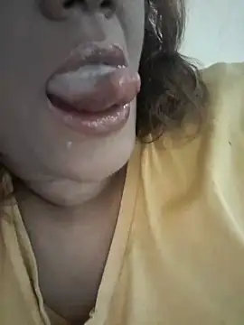 Indianpleasure300 online show from 10.01.25