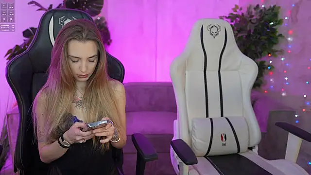 Kisasolo online show from 03.18.25